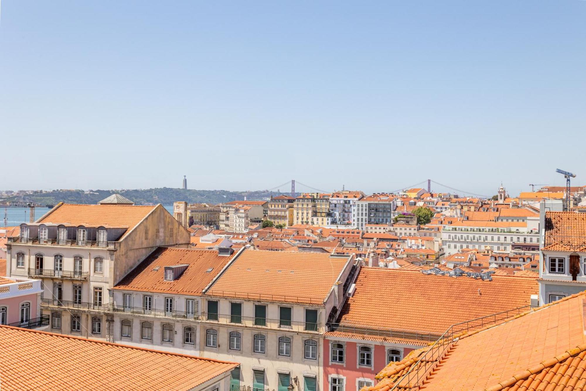 Gralhas Suites Lisbona Esterno foto