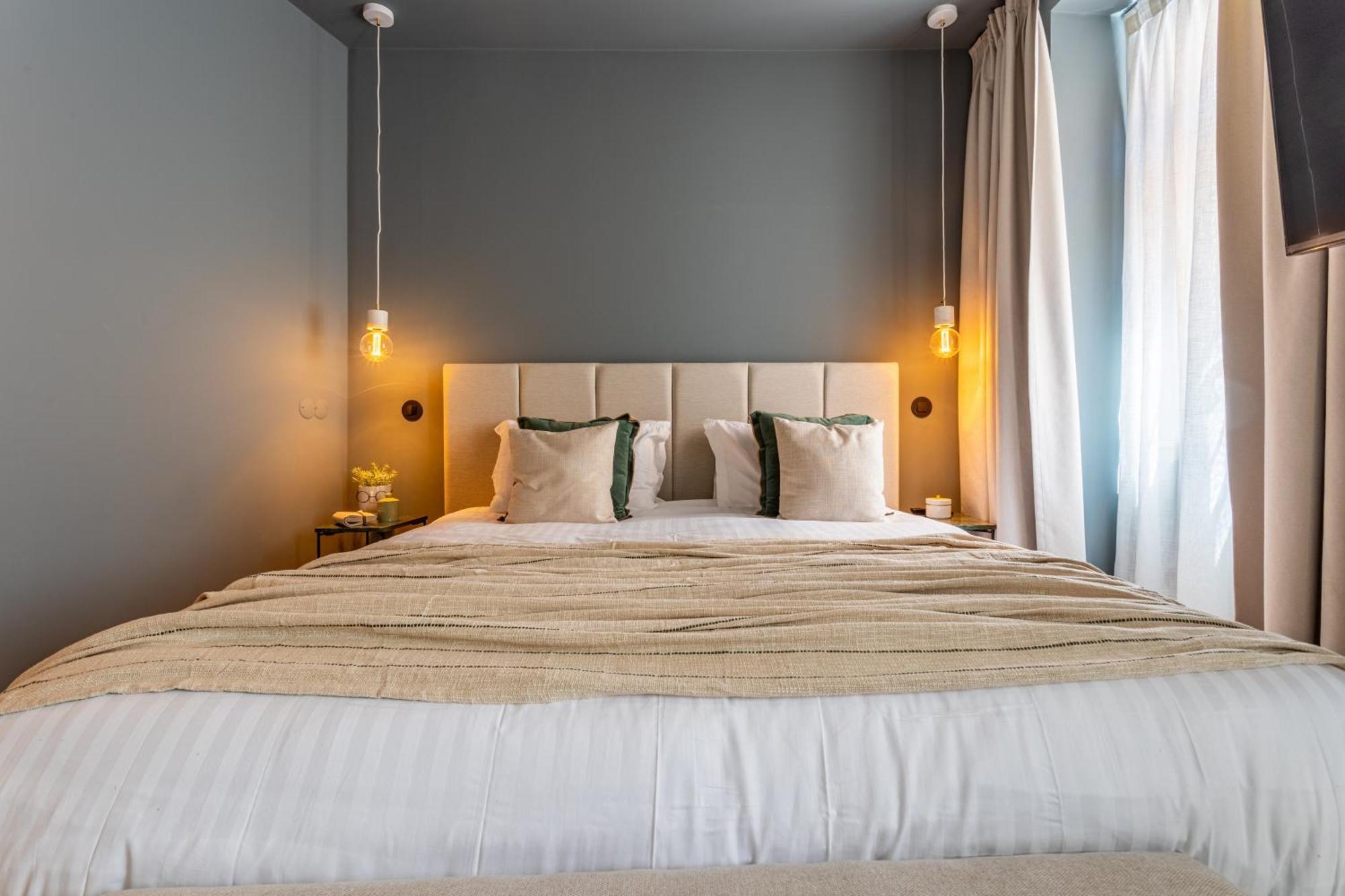 Gralhas Suites Lisbona Esterno foto