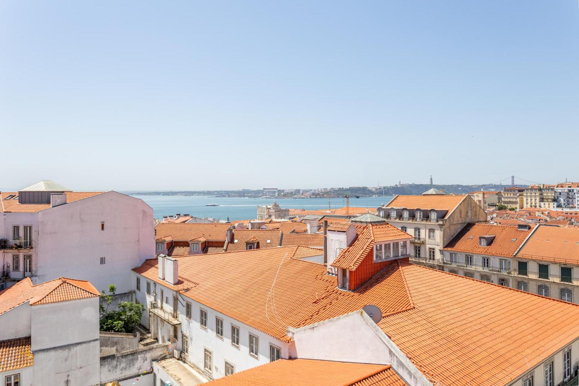 Gralhas Suites Lisbona Esterno foto