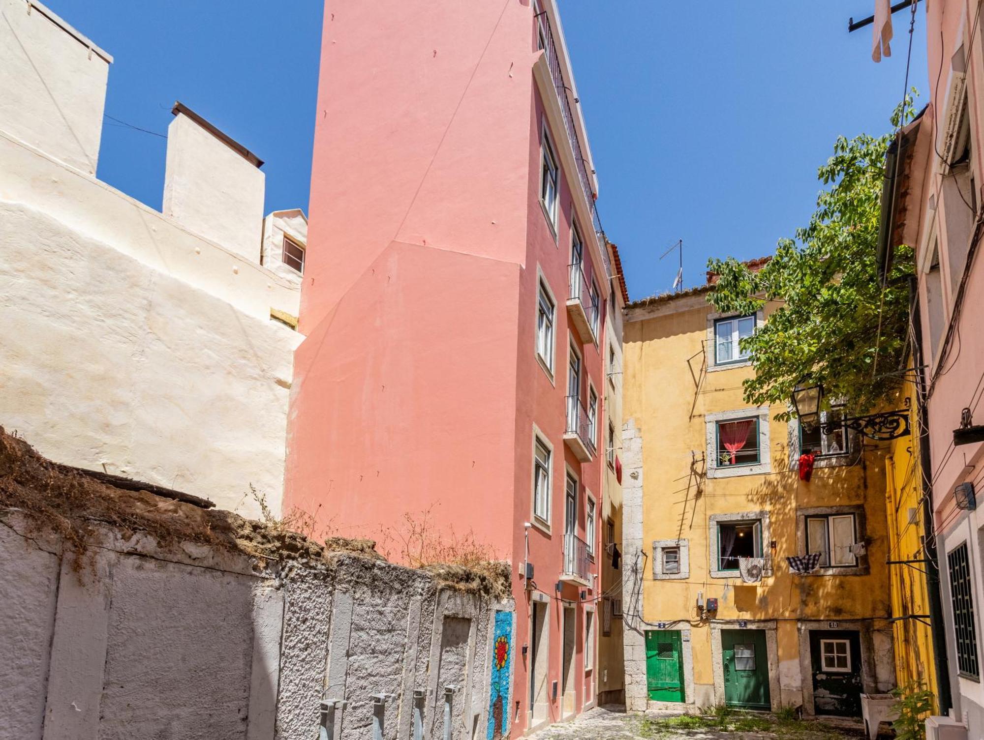 Gralhas Suites Lisbona Esterno foto