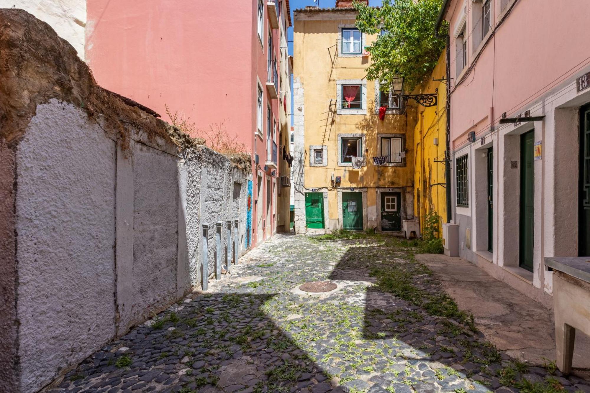 Gralhas Suites Lisbona Esterno foto