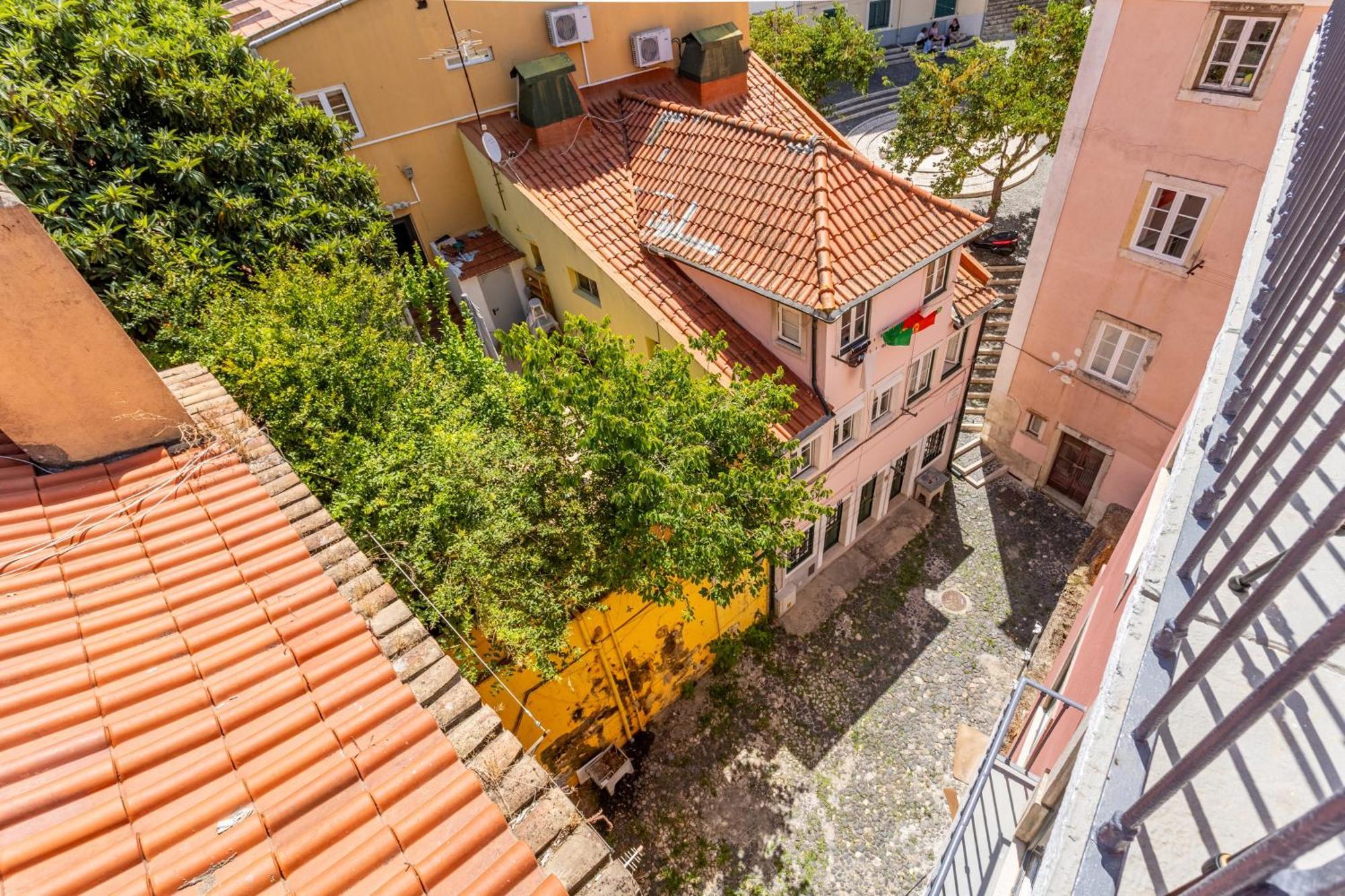 Gralhas Suites Lisbona Esterno foto